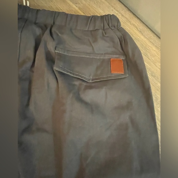 Men’s Cargo Grey Pants, Drawstring, Elastic Bottom, Size Large - Picture 6 of 12